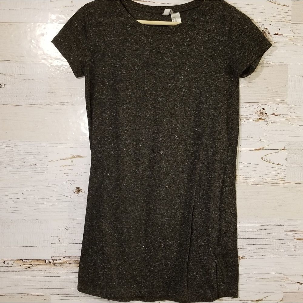 H&M Divided‎ short sleeve tee